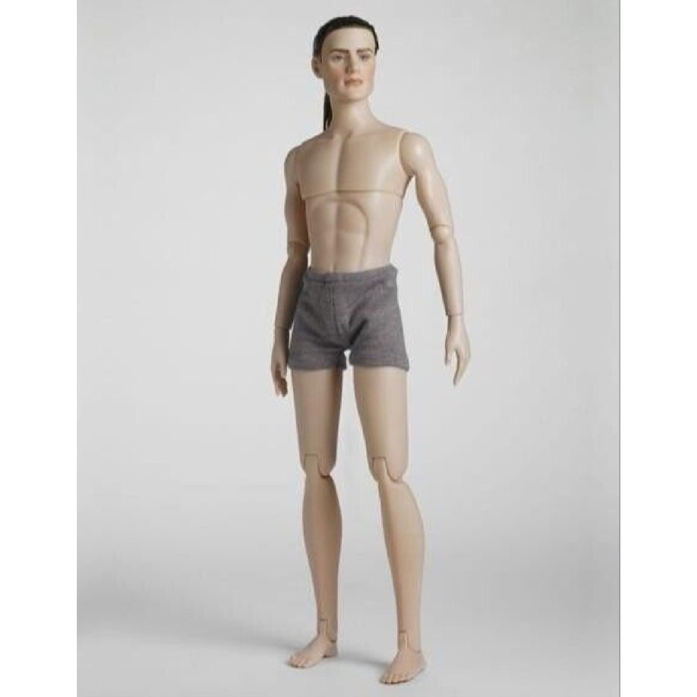Tonner-2010 Matt O'Neill Ultra Basic 17" Doll NEW IN BOX